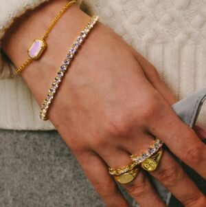 New!! Gorgeous Gold Plated And Waterproof Tennis Bracelet